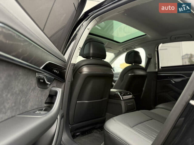 Черный Ауди А8, объемом двигателя 3 л и пробегом 13 тыс. км за 86500 $, фото 38 на Automoto.ua
