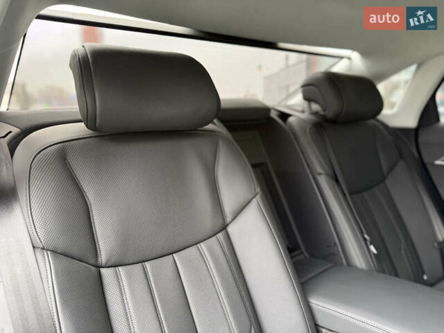 Черный Ауди А8, объемом двигателя 3 л и пробегом 13 тыс. км за 86500 $, фото 48 на Automoto.ua