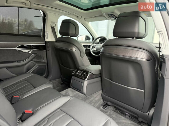 Черный Ауди А8, объемом двигателя 3 л и пробегом 13 тыс. км за 86500 $, фото 33 на Automoto.ua