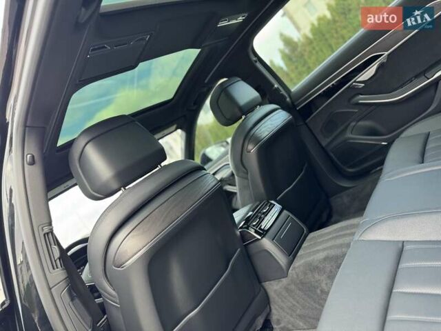 Черный Ауди А8, объемом двигателя 3 л и пробегом 5 тыс. км за 89000 $, фото 23 на Automoto.ua