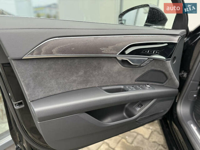 Черный Ауди А8, объемом двигателя 3 л и пробегом 13 тыс. км за 86500 $, фото 20 на Automoto.ua