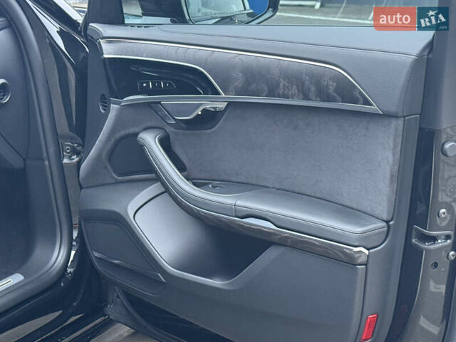 Черный Ауди А8, объемом двигателя 3 л и пробегом 5 тыс. км за 84999 $, фото 61 на Automoto.ua