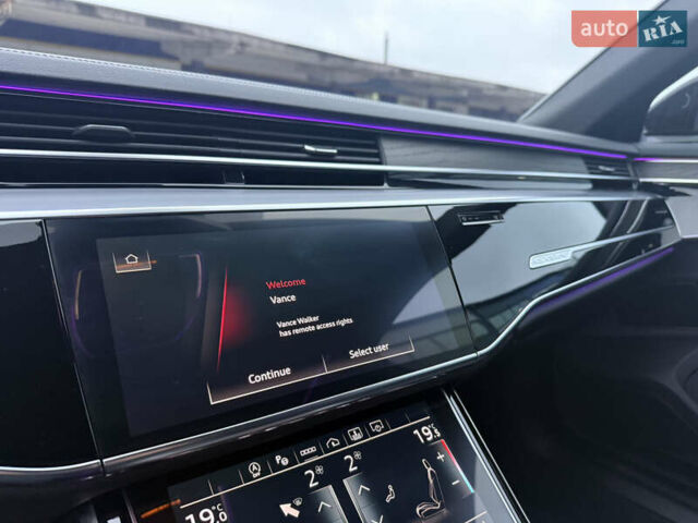 Черный Ауди А8, объемом двигателя 3 л и пробегом 5 тыс. км за 84999 $, фото 82 на Automoto.ua