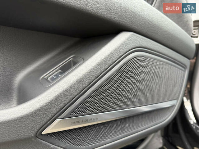 Черный Ауди А8, объемом двигателя 3 л и пробегом 13 тыс. км за 86500 $, фото 23 на Automoto.ua