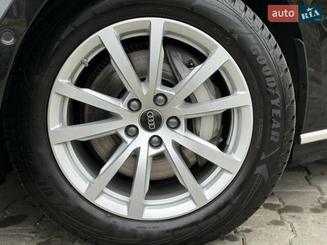 Черный Ауди А8, объемом двигателя 3 л и пробегом 13 тыс. км за 86500 $, фото 10 на Automoto.ua