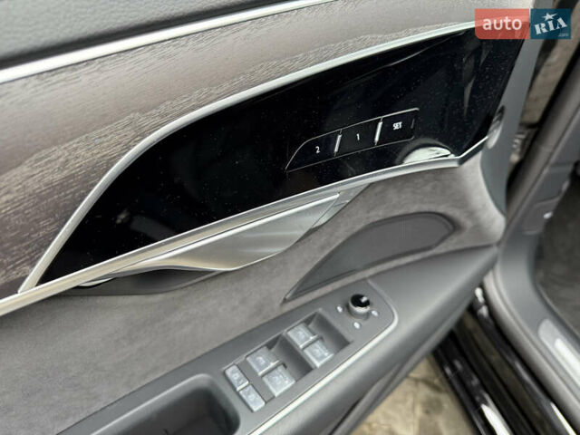 Черный Ауди А8, объемом двигателя 3 л и пробегом 13 тыс. км за 86500 $, фото 21 на Automoto.ua