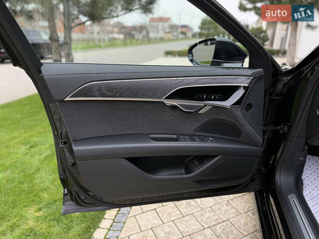 Чорний Ауді A8, об'ємом двигуна 3 л та пробігом 5 тис. км за 116627 $, фото 34 на Automoto.ua