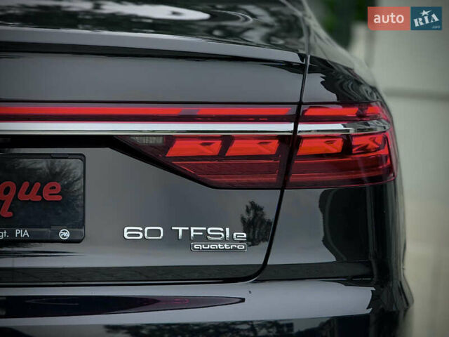 Чорний Ауді A8, об'ємом двигуна 3 л та пробігом 5 тис. км за 116627 $, фото 31 на Automoto.ua