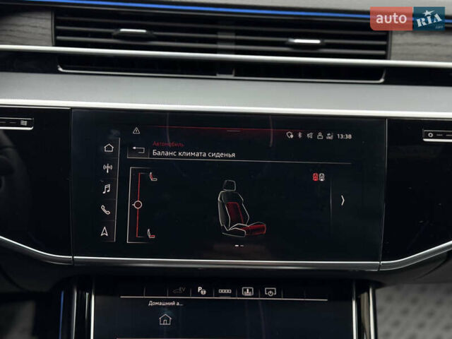 Чорний Ауді A8, об'ємом двигуна 3 л та пробігом 5 тис. км за 116627 $, фото 64 на Automoto.ua