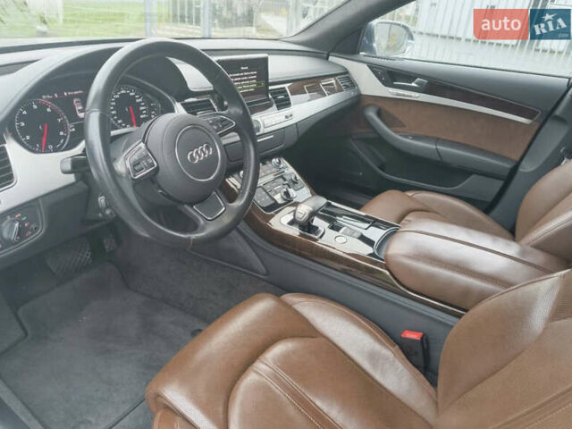 Фиолетовый Ауди А8, объемом двигателя 3 л и пробегом 197 тыс. км за 32000 $, фото 4 на Automoto.ua
