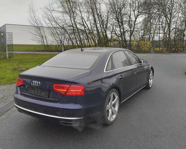 Фиолетовый Ауди А8, объемом двигателя 3 л и пробегом 197 тыс. км за 32000 $, фото 2 на Automoto.ua