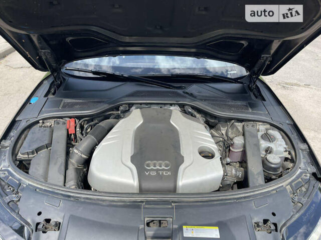 Коричневий Ауді A8, об'ємом двигуна 3 л та пробігом 160 тис. км за 30777 $, фото 42 на Automoto.ua