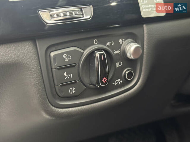 Коричневий Ауді A8, об'ємом двигуна 3 л та пробігом 115 тис. км за 28500 $, фото 32 на Automoto.ua