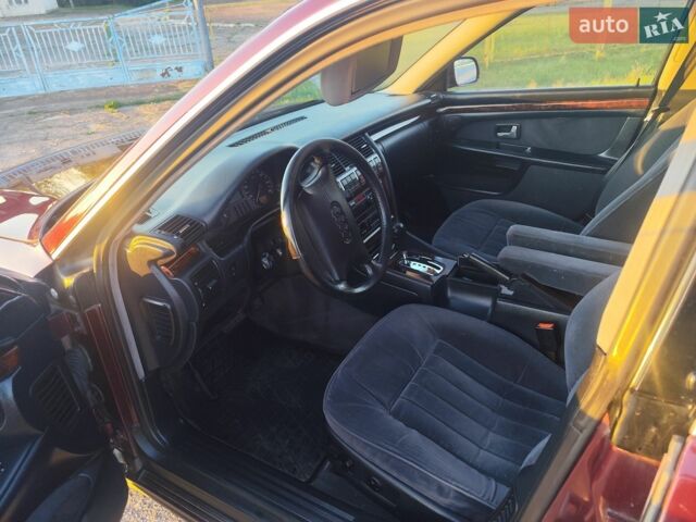 Червоний Ауді A8, об'ємом двигуна 4.17 л та пробігом 470 тис. км за 3900 $, фото 6 на Automoto.ua