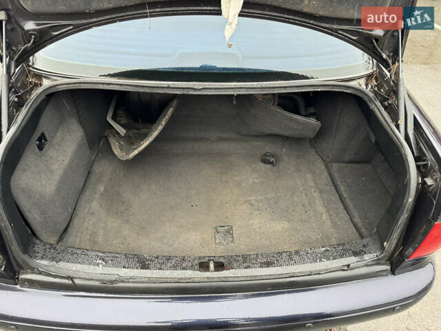 Ауди А8, объемом двигателя 3.7 л и пробегом 540 тыс. км за 3300 $, фото 16 на Automoto.ua