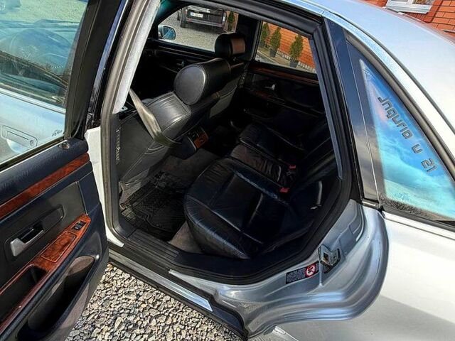 Ауди А8, объемом двигателя 4.2 л и пробегом 300 тыс. км за 4200 $, фото 6 на Automoto.ua