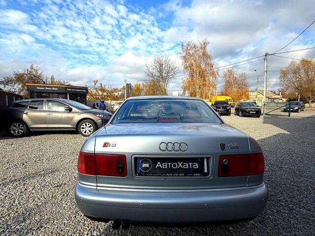 Ауди А8, объемом двигателя 4.2 л и пробегом 300 тыс. км за 4200 $, фото 5 на Automoto.ua