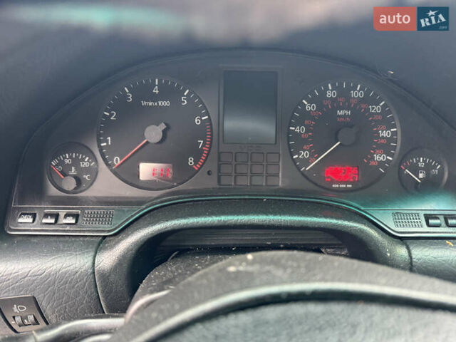 Ауди А8, объемом двигателя 3.7 л и пробегом 540 тыс. км за 3300 $, фото 10 на Automoto.ua