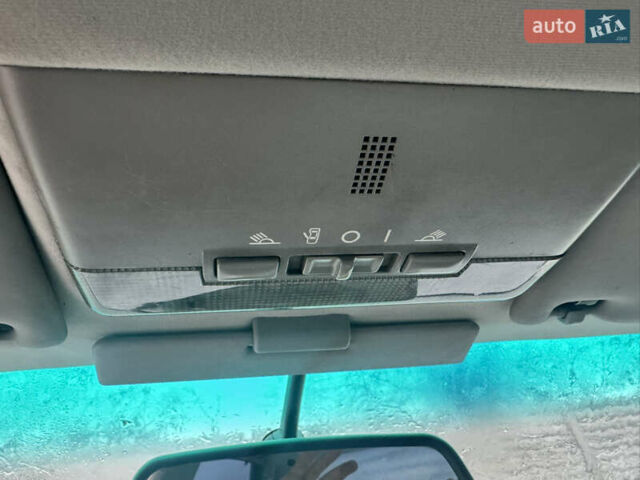 Ауди А8, объемом двигателя 3.7 л и пробегом 540 тыс. км за 3300 $, фото 11 на Automoto.ua