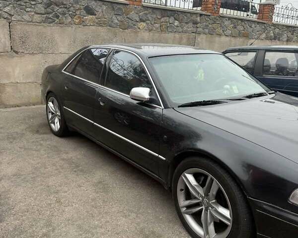 Ауди А8, объемом двигателя 4.2 л и пробегом 400 тыс. км за 5600 $, фото 1 на Automoto.ua