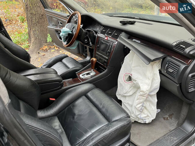 Ауди А8, объемом двигателя 0 л и пробегом 282 тыс. км за 2500 $, фото 4 на Automoto.ua