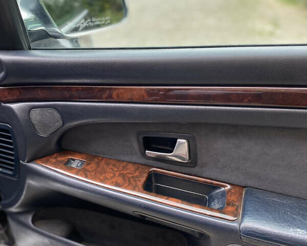 Ауди А8, объемом двигателя 2.8 л и пробегом 350 тыс. км за 5100 $, фото 6 на Automoto.ua
