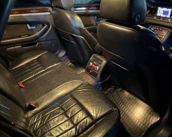 Ауди А8, объемом двигателя 3.7 л и пробегом 325 тыс. км за 7000 $, фото 4 на Automoto.ua