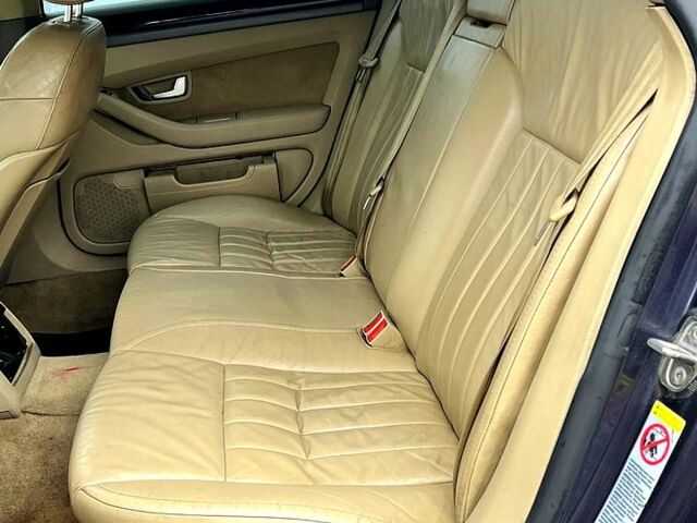 Ауді A8, об'ємом двигуна 30 л та пробігом 290 тис. км за 4180 $, фото 11 на Automoto.ua