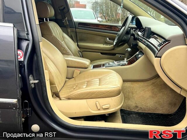 Ауді A8, об'ємом двигуна 30 л та пробігом 290 тис. км за 4180 $, фото 13 на Automoto.ua