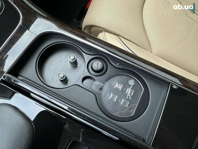 Ауді A8, об'ємом двигуна 6.3 л та пробігом 220 тис. км за 69000 $, фото 13 на Automoto.ua