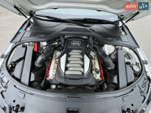 Ауди А8, объемом двигателя 4.2 л и пробегом 281 тыс. км за 16500 $, фото 23 на Automoto.ua