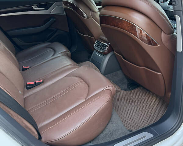 Ауди А8, объемом двигателя 4.2 л и пробегом 281 тыс. км за 16500 $, фото 20 на Automoto.ua