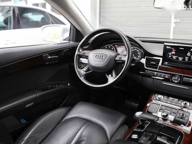 Ауди А8, объемом двигателя 4 л и пробегом 204 тыс. км за 20700 $, фото 12 на Automoto.ua