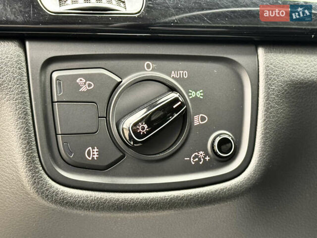 Ауди А8, объемом двигателя 3 л и пробегом 137 тыс. км за 22999 $, фото 32 на Automoto.ua