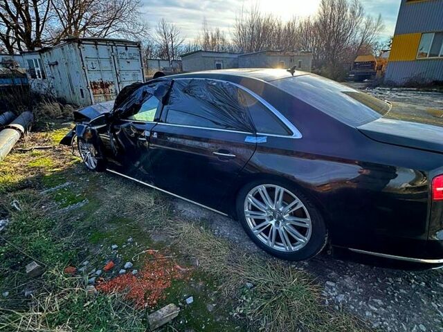 Ауди А8, объемом двигателя 42 л и пробегом 140 тыс. км за 13500 $, фото 6 на Automoto.ua