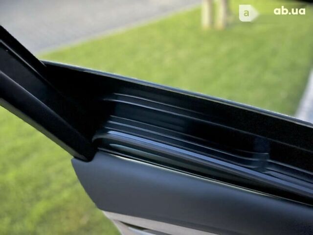 Ауди А8, объемом двигателя 4 л и пробегом 163 тыс. км за 165000 $, фото 26 на Automoto.ua