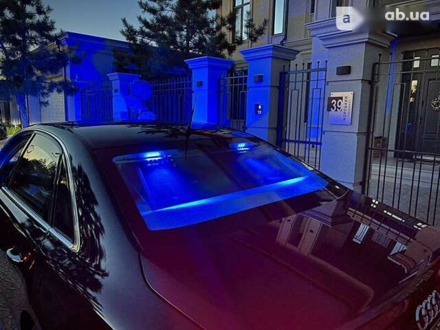 Ауди А8, объемом двигателя 4 л и пробегом 163 тыс. км за 165000 $, фото 24 на Automoto.ua