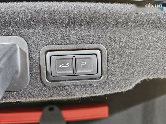 Ауди А8, объемом двигателя 4 л и пробегом 164 тыс. км за 94999 $, фото 10 на Automoto.ua