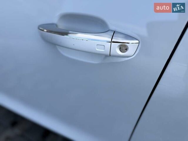 Ауді A8, об'ємом двигуна 3 л та пробігом 205 тис. км за 18400 $, фото 28 на Automoto.ua