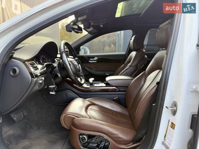 Ауді A8, об'ємом двигуна 3 л та пробігом 205 тис. км за 18400 $, фото 35 на Automoto.ua