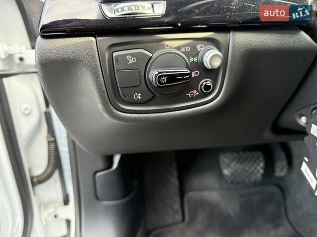 Ауді A8, об'ємом двигуна 3 л та пробігом 205 тис. км за 18400 $, фото 43 на Automoto.ua