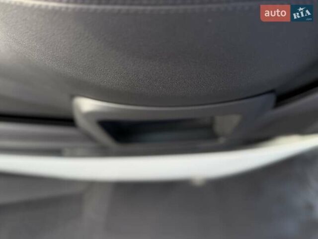 Ауді A8, об'ємом двигуна 3 л та пробігом 205 тис. км за 18400 $, фото 53 на Automoto.ua