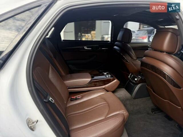 Ауді A8, об'ємом двигуна 3 л та пробігом 205 тис. км за 18400 $, фото 63 на Automoto.ua