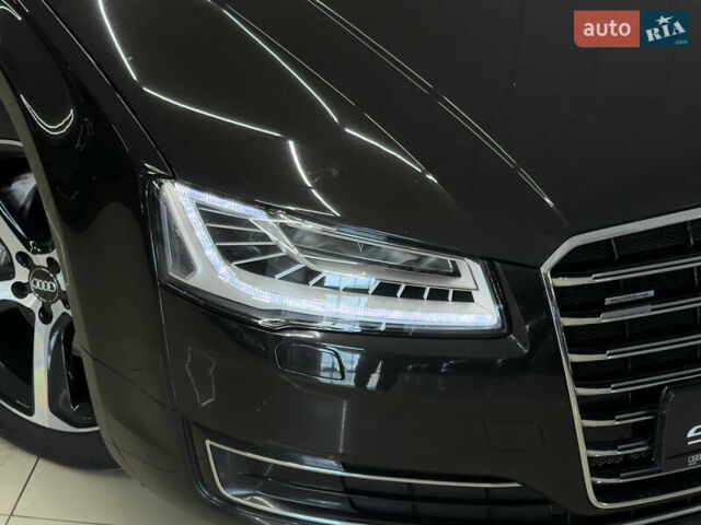 Ауді A8, об'ємом двигуна 0 л та пробігом 114 тис. км за 32999 $, фото 6 на Automoto.ua