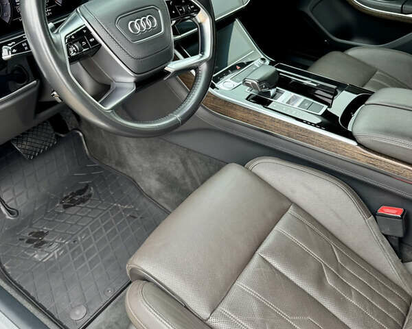 Ауди А8, объемом двигателя 3 л и пробегом 140 тыс. км за 45500 $, фото 26 на Automoto.ua