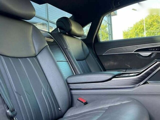 Ауди А8, объемом двигателя 3 л и пробегом 114 тыс. км за 46500 $, фото 24 на Automoto.ua