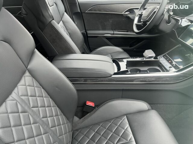 Ауді A8, об'ємом двигуна 3.96 л та пробігом 24 тис. км за 100855 $, фото 27 на Automoto.ua