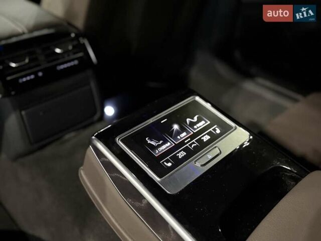Ауди А8, объемом двигателя 2.97 л и пробегом 55 тыс. км за 62000 $, фото 26 на Automoto.ua