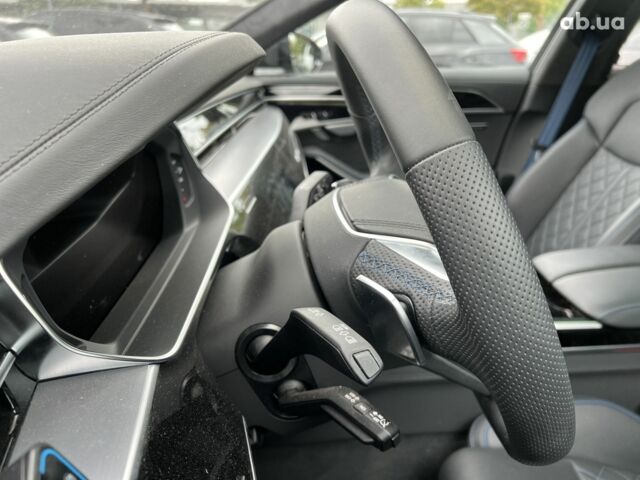 Ауді A8, об'ємом двигуна 3 л та пробігом 20 тис. км за 108463 $, фото 24 на Automoto.ua