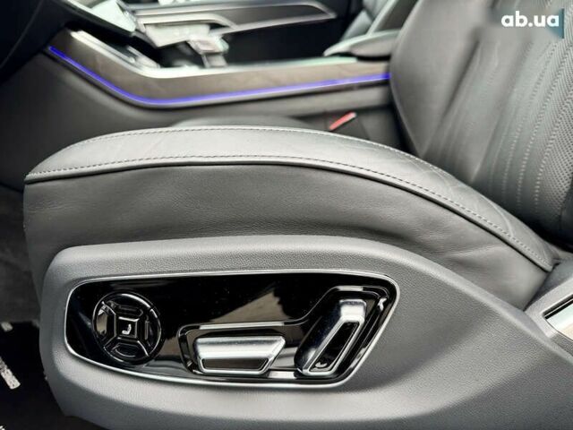 Ауди А8, объемом двигателя 0 л и пробегом 54 тыс. км за 69900 $, фото 27 на Automoto.ua